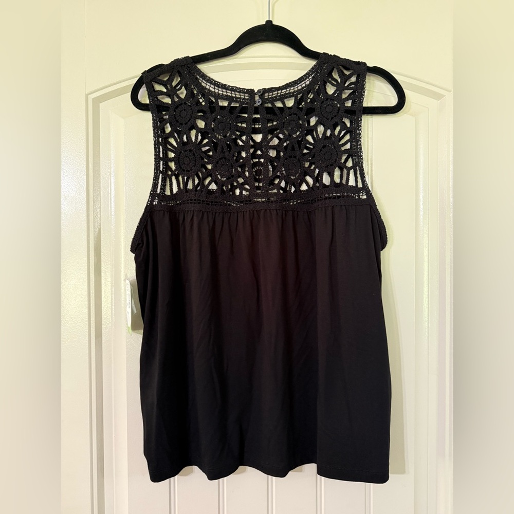 NWTO Black Reitmans Sleeveless Top size XL